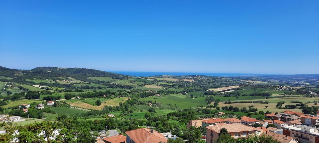 Appartamento In Contesto Esclusivo In Pieno Centro Camerano Exterior foto